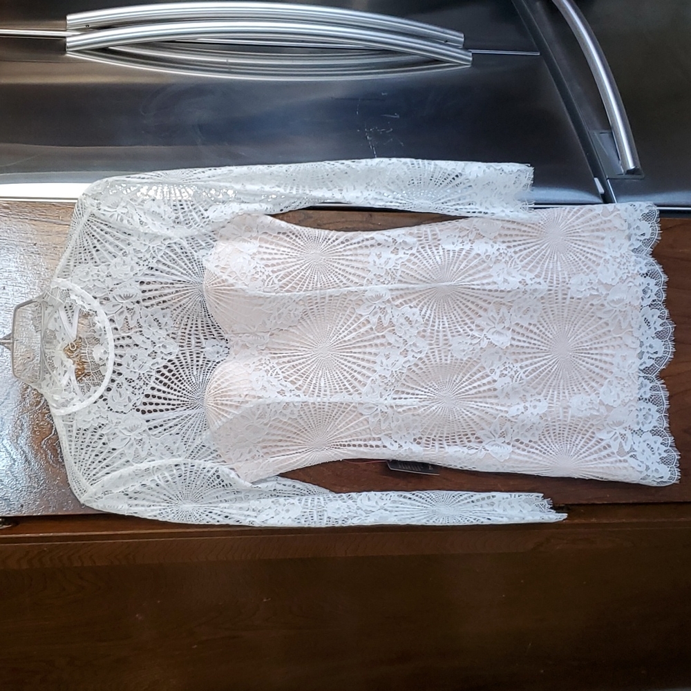 Bebe dress